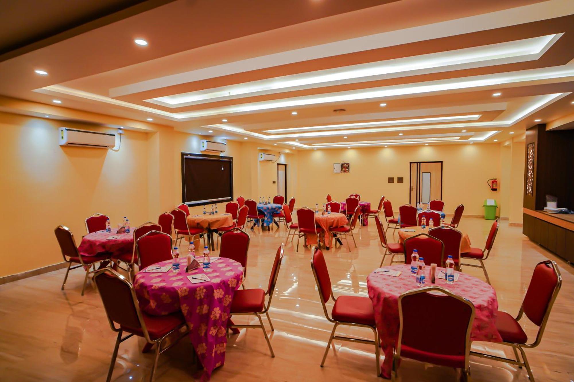 Prasant On Beach Resort !! Lift - Wifi -Restaurant-Parking Facilities-Newly Decorated Room !! Mandarmani Exteriér fotografie