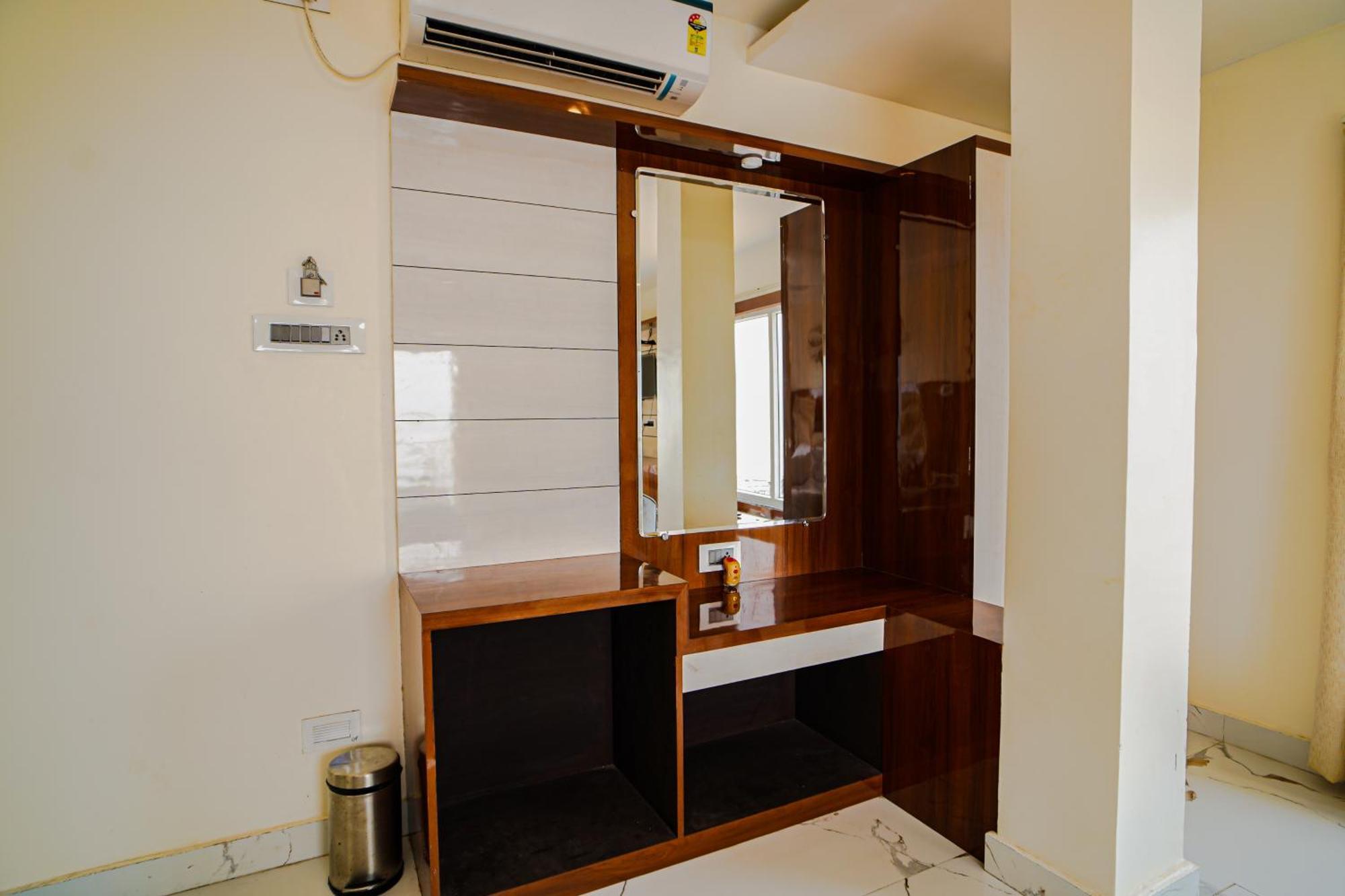 Prasant On Beach Resort !! Lift - Wifi -Restaurant-Parking Facilities-Newly Decorated Room !! Mandarmani Exteriér fotografie