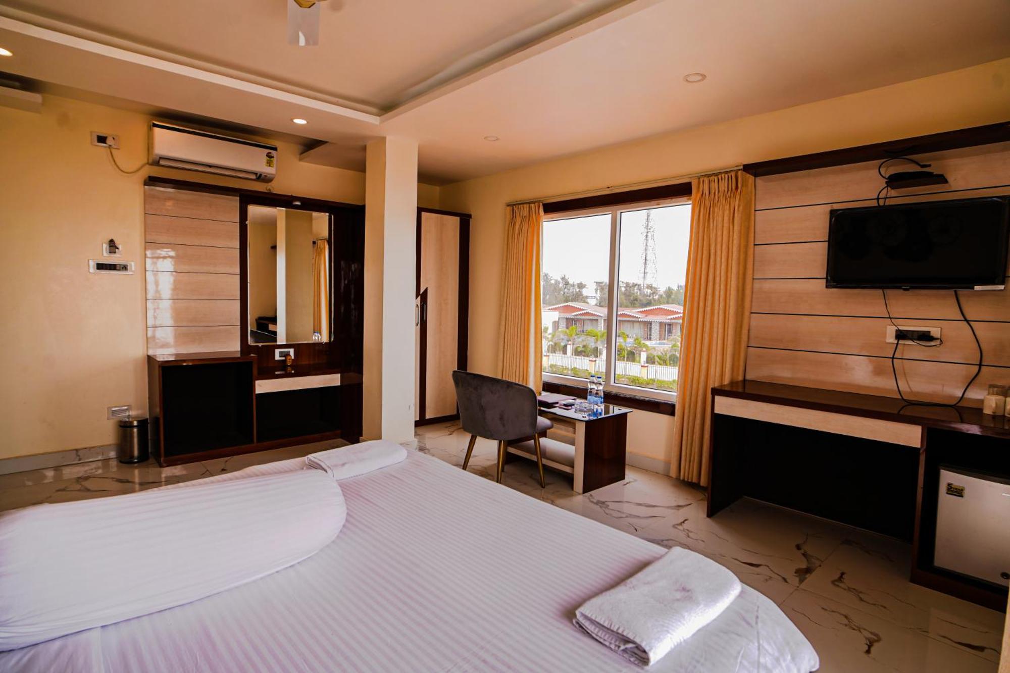 Prasant On Beach Resort !! Lift - Wifi -Restaurant-Parking Facilities-Newly Decorated Room !! Mandarmani Exteriér fotografie