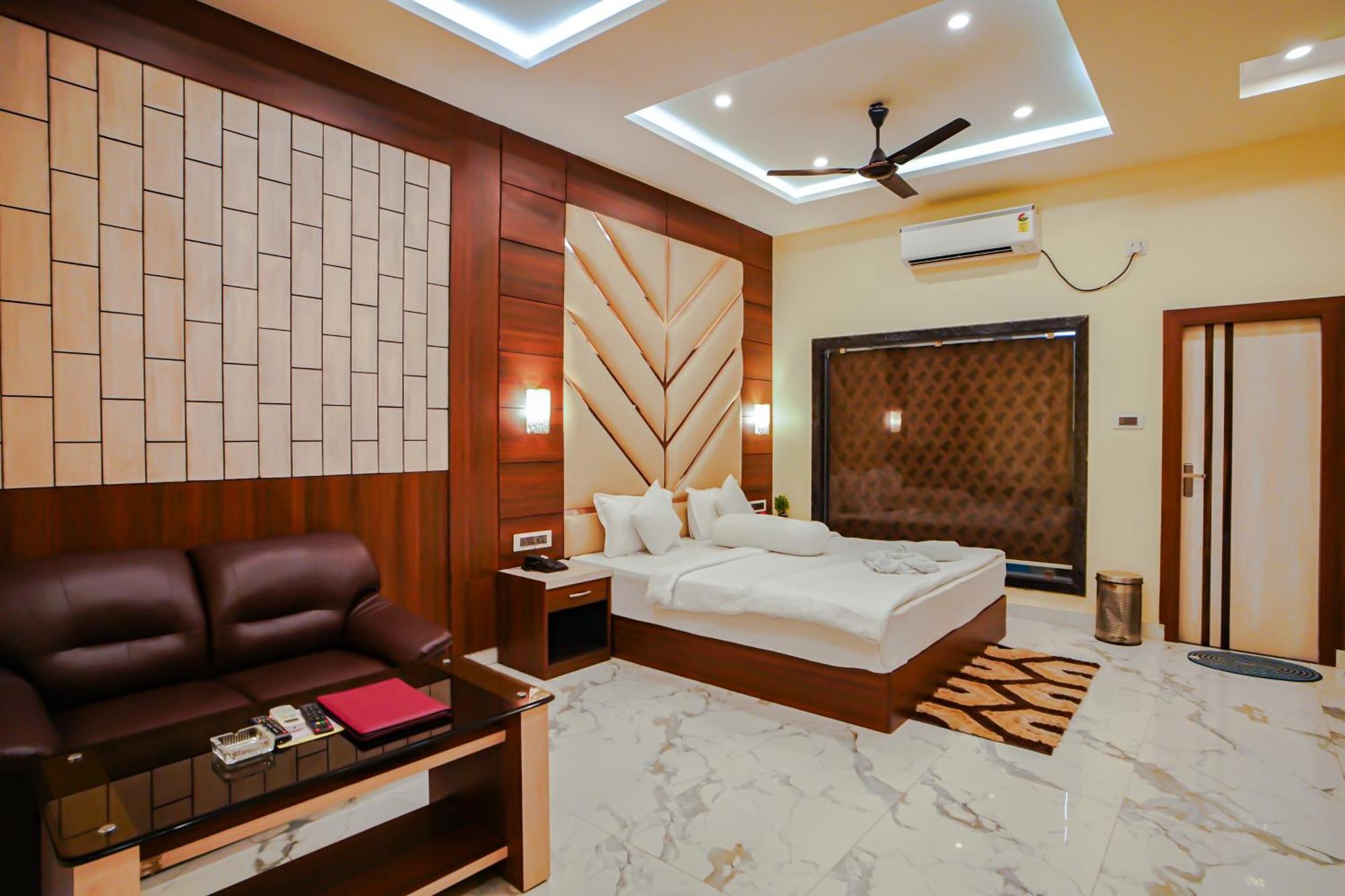 Prasant On Beach Resort !! Lift - Wifi -Restaurant-Parking Facilities-Newly Decorated Room !! Mandarmani Exteriér fotografie