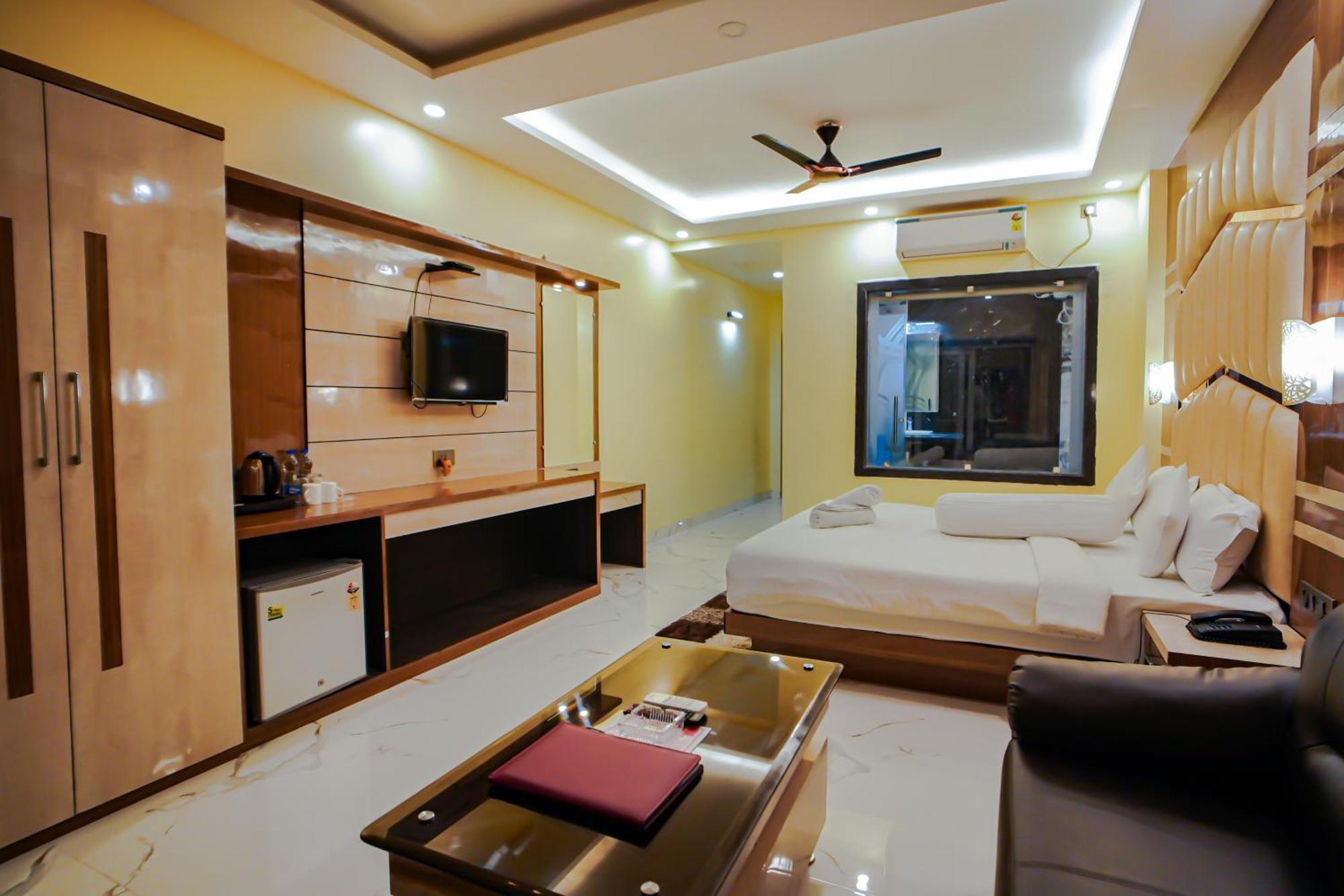 Prasant On Beach Resort !! Lift - Wifi -Restaurant-Parking Facilities-Newly Decorated Room !! Mandarmani Exteriér fotografie