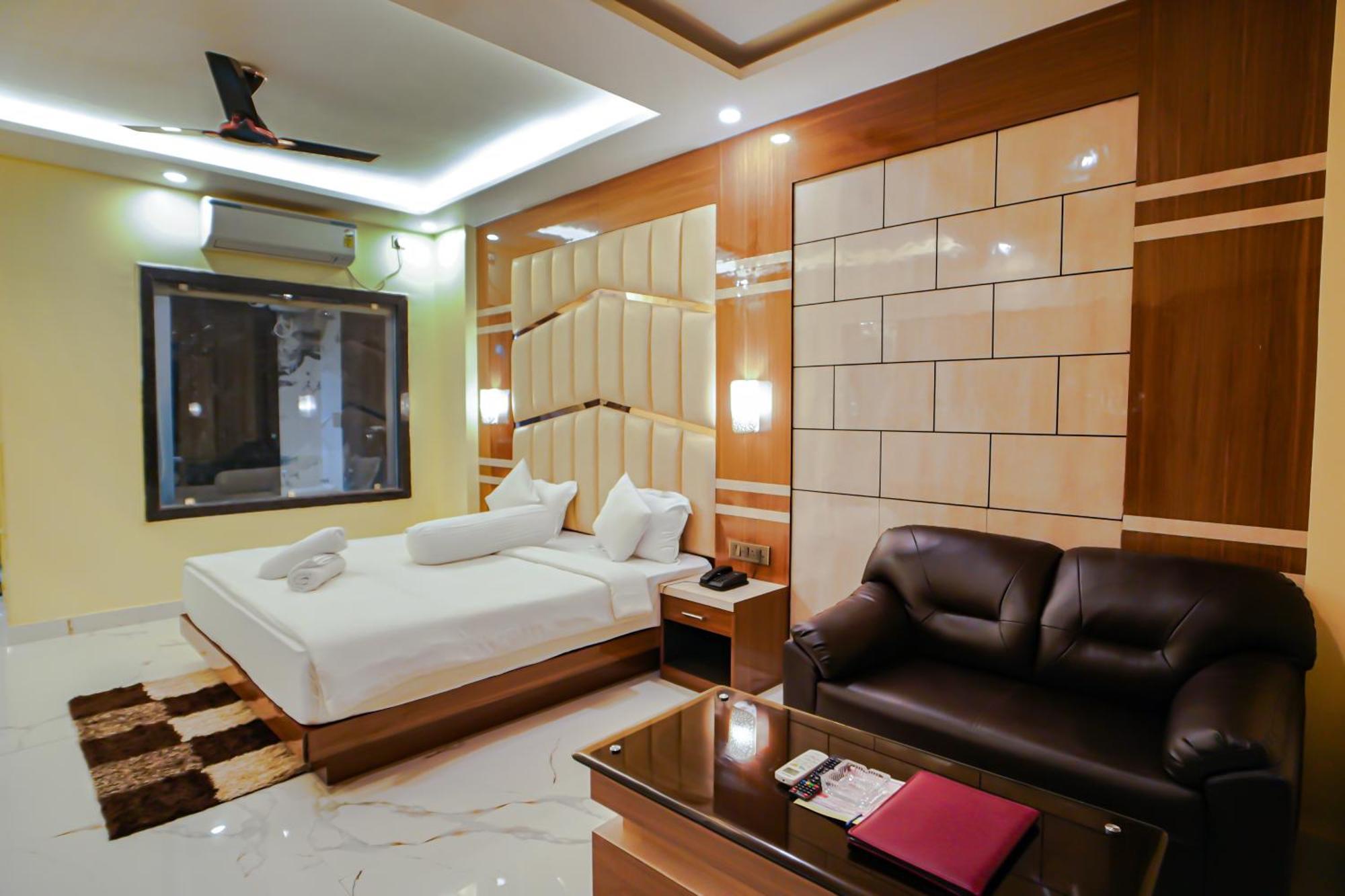 Prasant On Beach Resort !! Lift - Wifi -Restaurant-Parking Facilities-Newly Decorated Room !! Mandarmani Exteriér fotografie