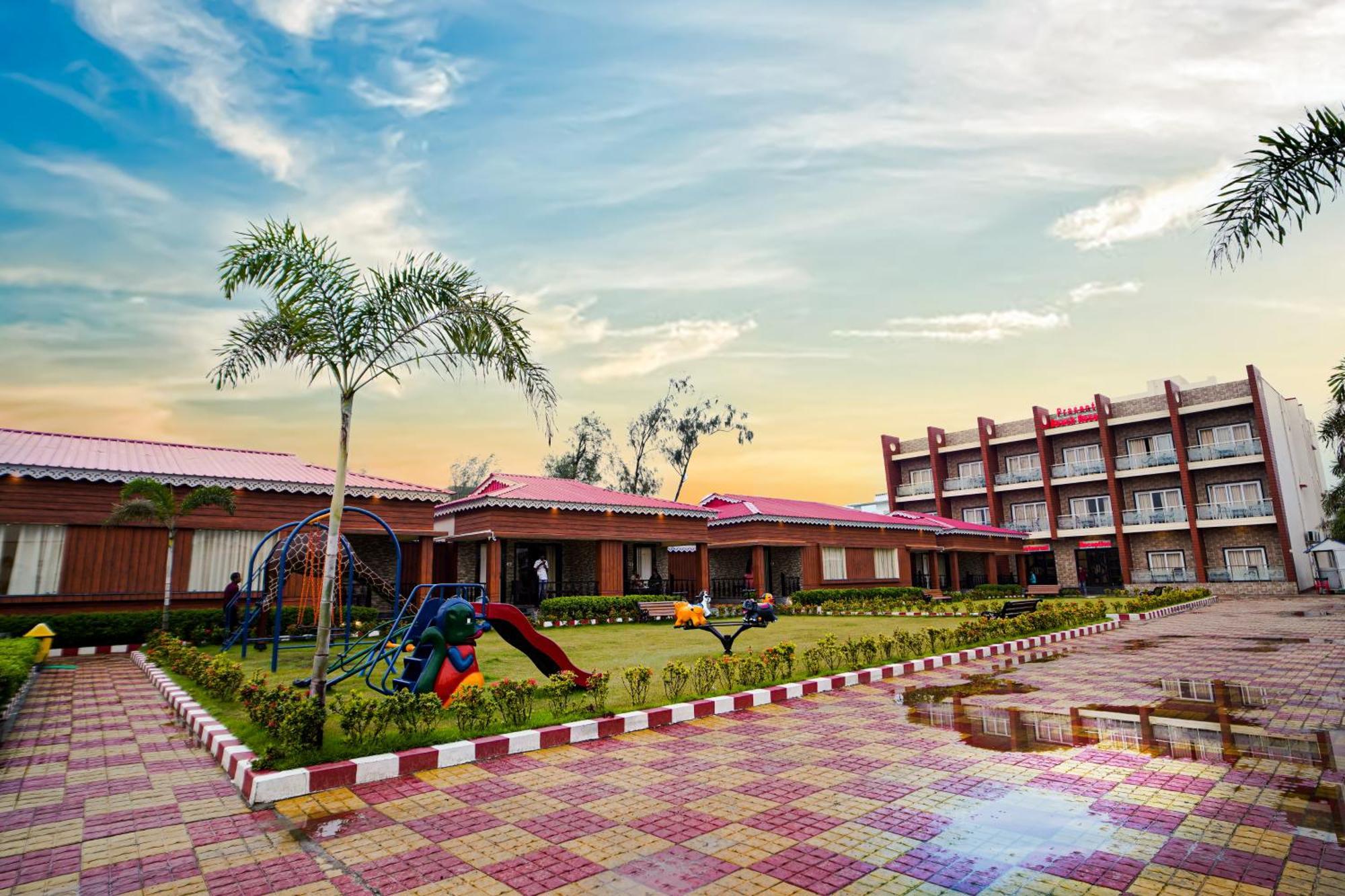 Prasant On Beach Resort !! Lift - Wifi -Restaurant-Parking Facilities-Newly Decorated Room !! Mandarmani Exteriér fotografie