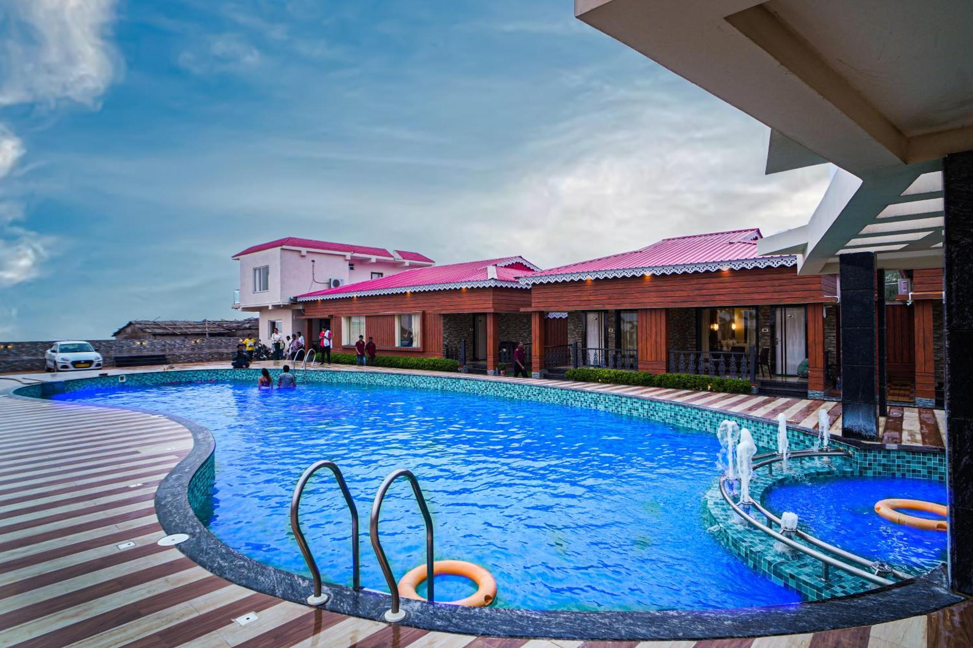 Prasant On Beach Resort !! Lift - Wifi -Restaurant-Parking Facilities-Newly Decorated Room !! Mandarmani Exteriér fotografie