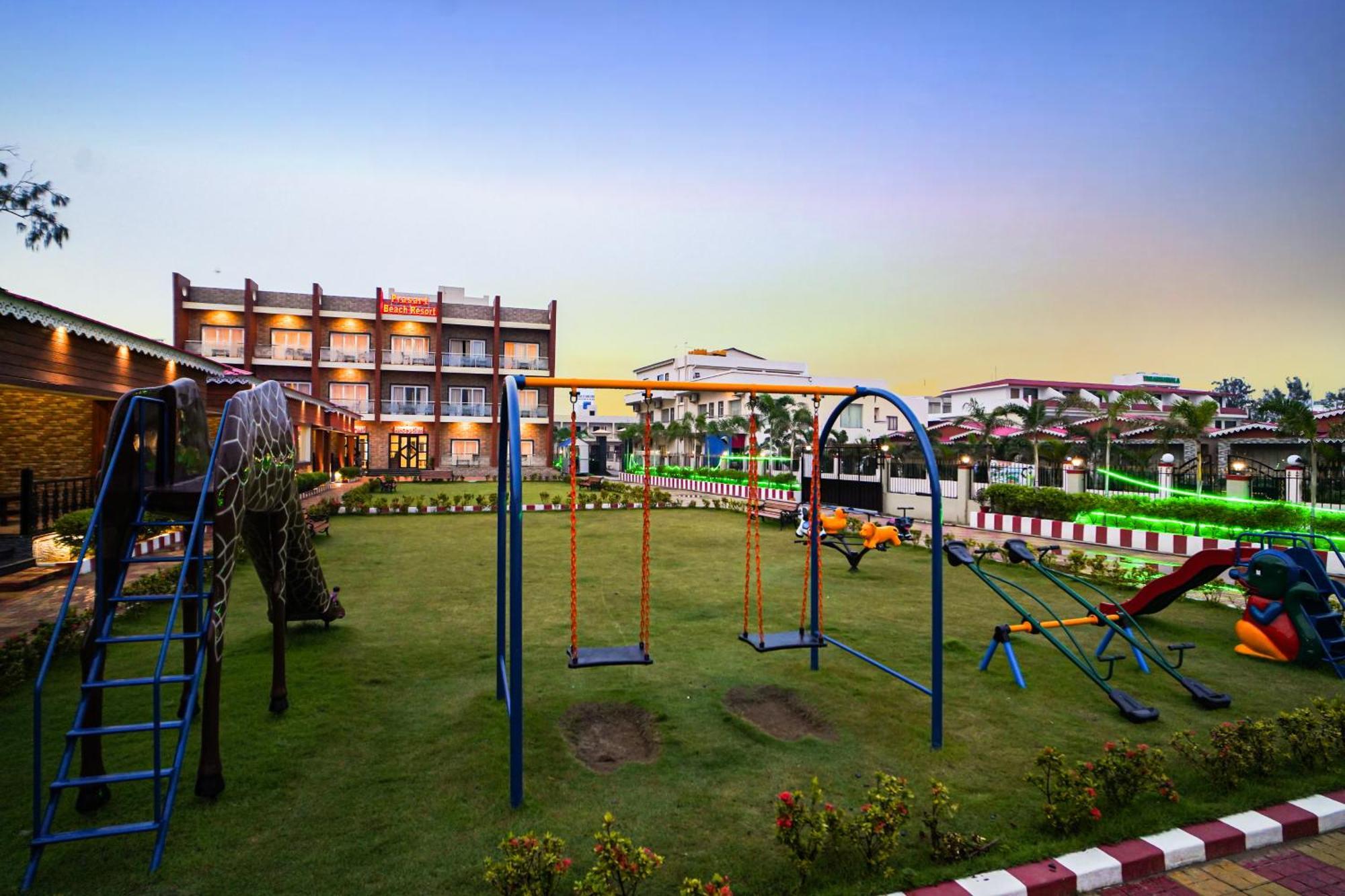Prasant On Beach Resort !! Lift - Wifi -Restaurant-Parking Facilities-Newly Decorated Room !! Mandarmani Exteriér fotografie