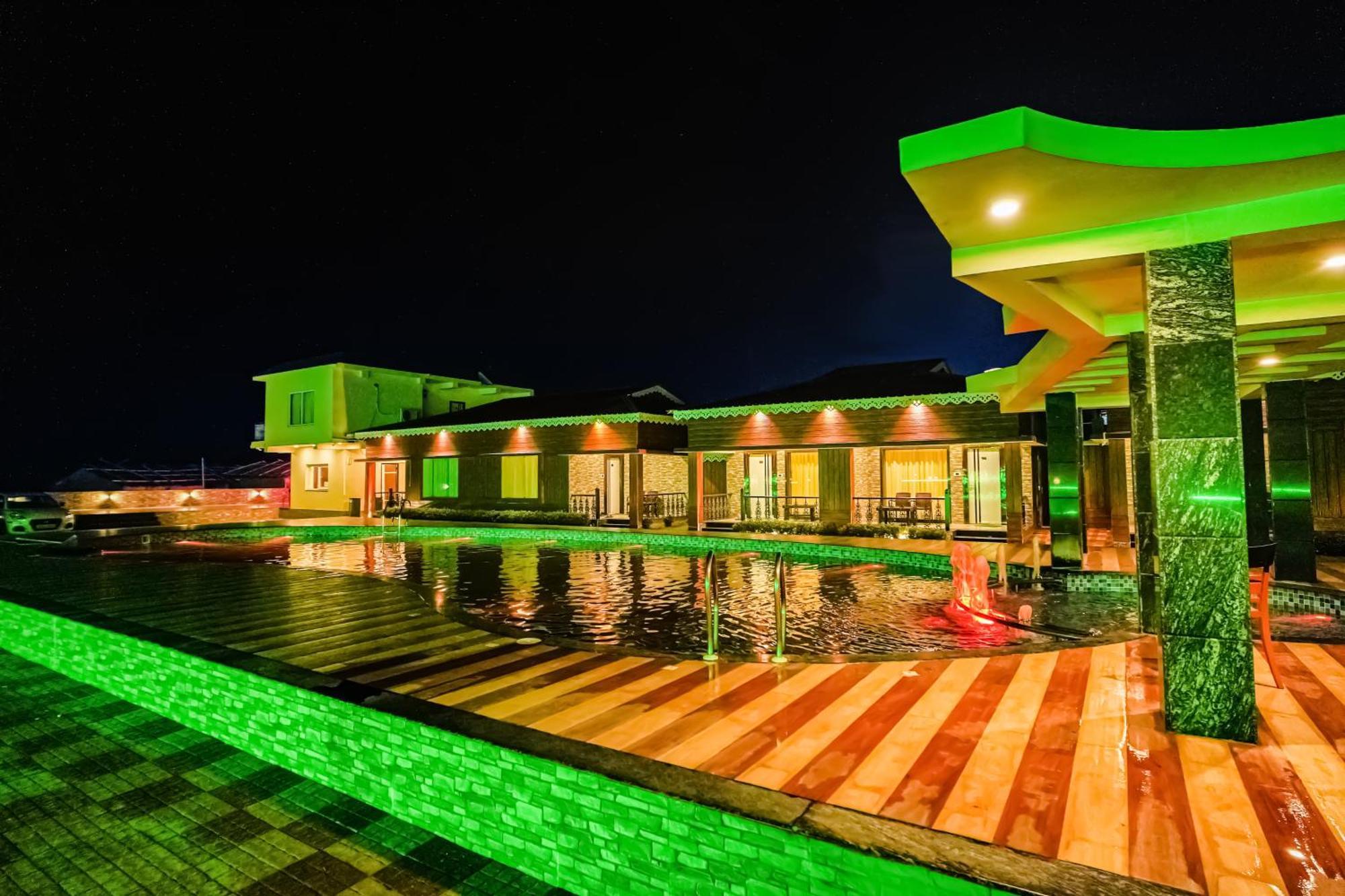 Prasant On Beach Resort !! Lift - Wifi -Restaurant-Parking Facilities-Newly Decorated Room !! Mandarmani Exteriér fotografie