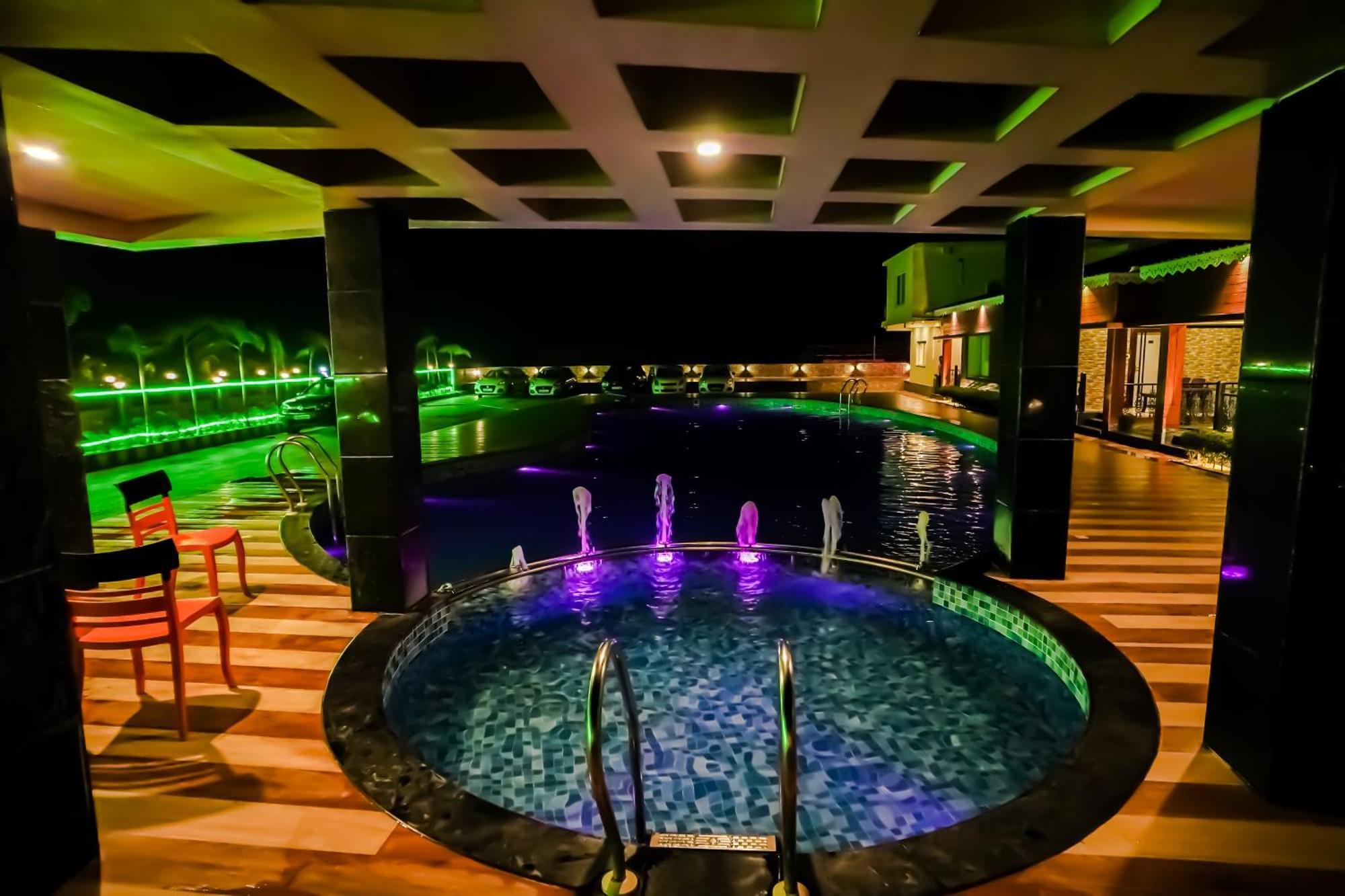 Prasant On Beach Resort !! Lift - Wifi -Restaurant-Parking Facilities-Newly Decorated Room !! Mandarmani Exteriér fotografie